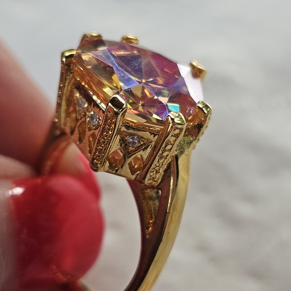 Gold and Purple Statement Ring - Picture 9 of 14